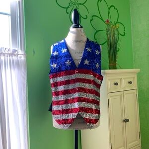 Celebrate 4th of July 🇺🇸 in style with a star spangled sequined vest.